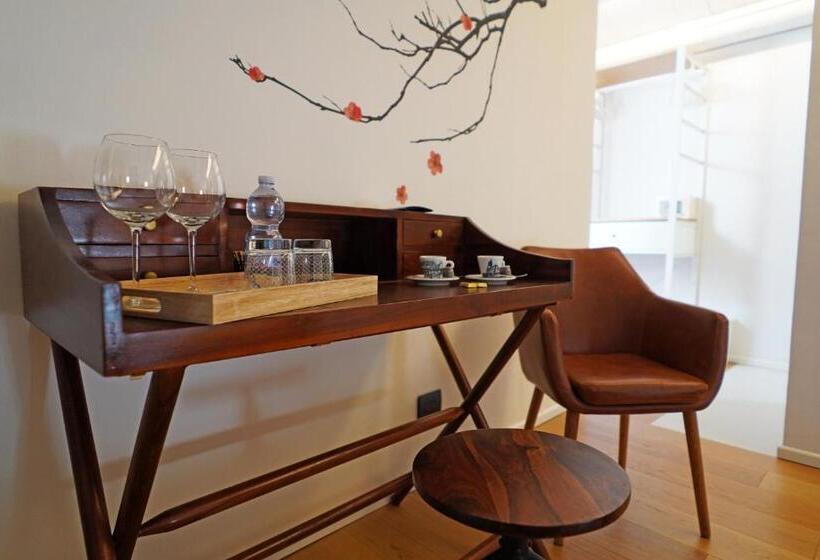 اتاق سوپریور, Neropece