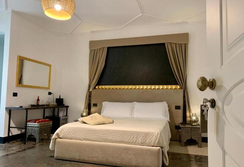 اتاق استاندارد با بالکن, Neropece