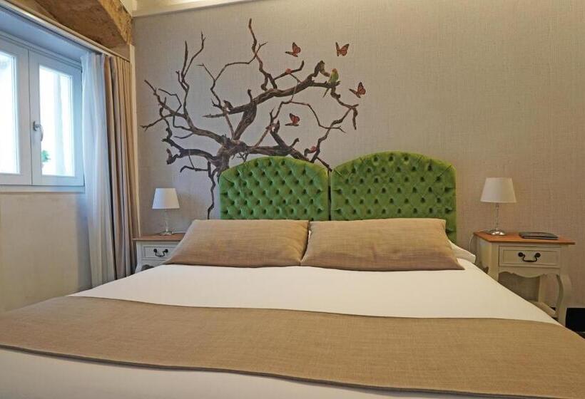 اتاق استاندارد با تراس, Neropece