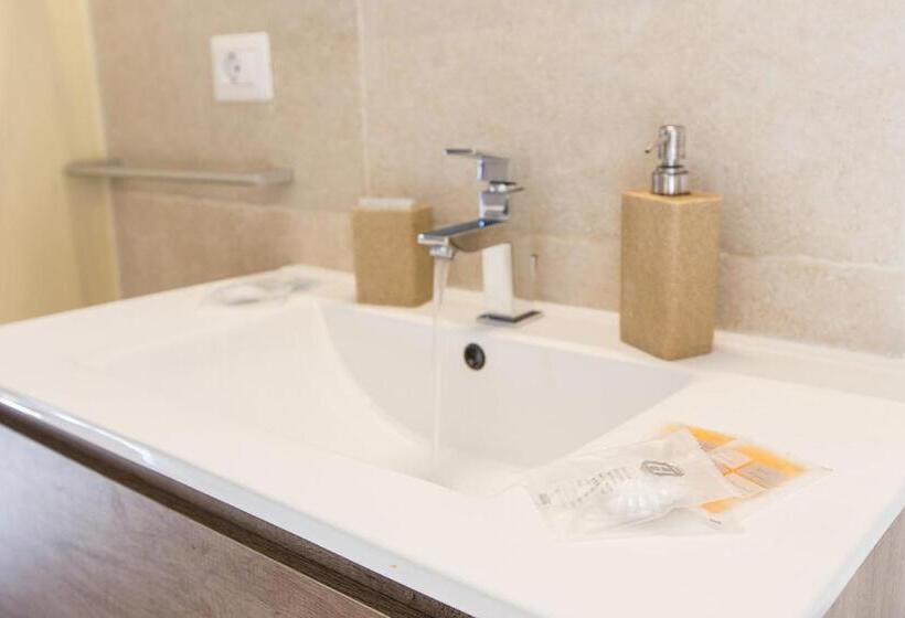 Номер Стандарт Трехместный, Suite Cagliaritane Notti In Centro