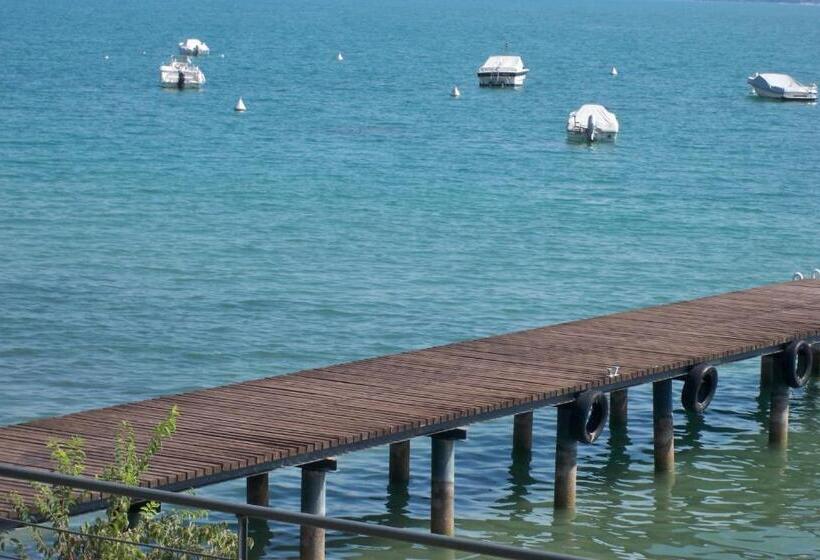 דירת חדר, Gardazzurro