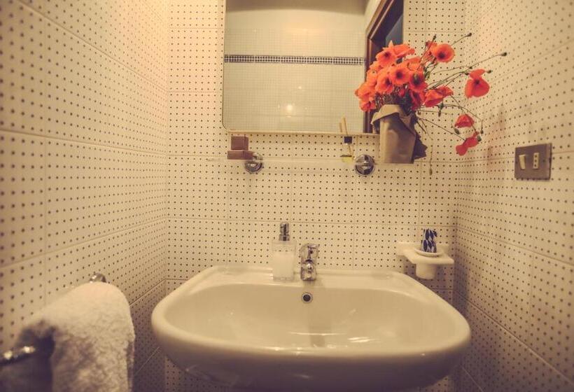 Quarto Standard Cama King, Agriturismo I Surì Asti