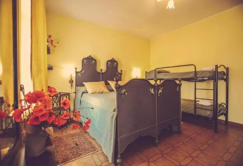 اتاق استاندارد چهار تخته, Agriturismo I Surì Asti
