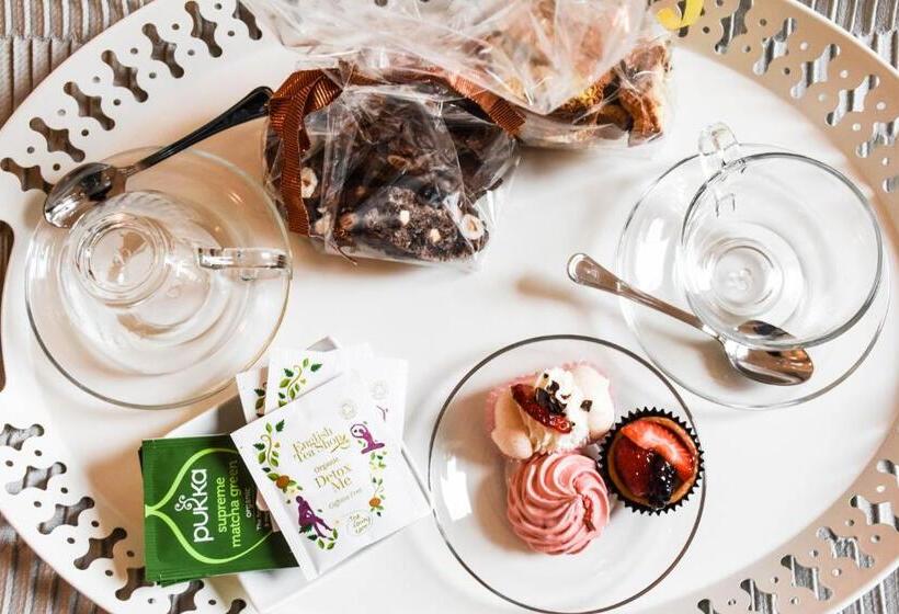 اتاق استاندارد سه تخته با چشم‌انداز باغ, Garibaldi23 Rooms