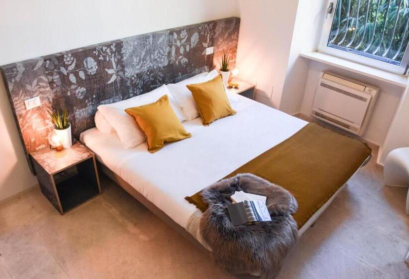 اتاق استاندارد, Garibaldi23 Rooms