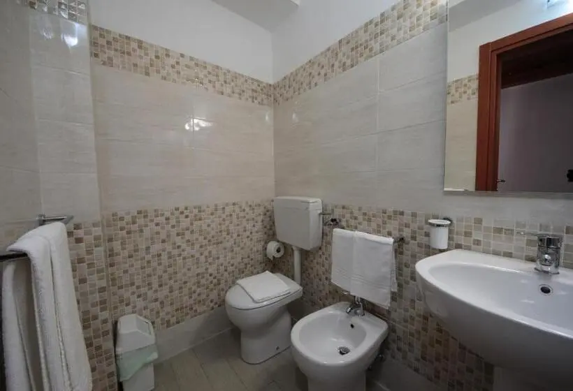 Standard-huone, Il Veliero