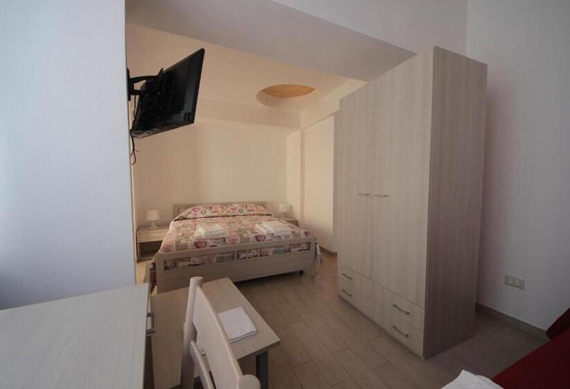 スタンダードトリプルルーム, Il Veliero