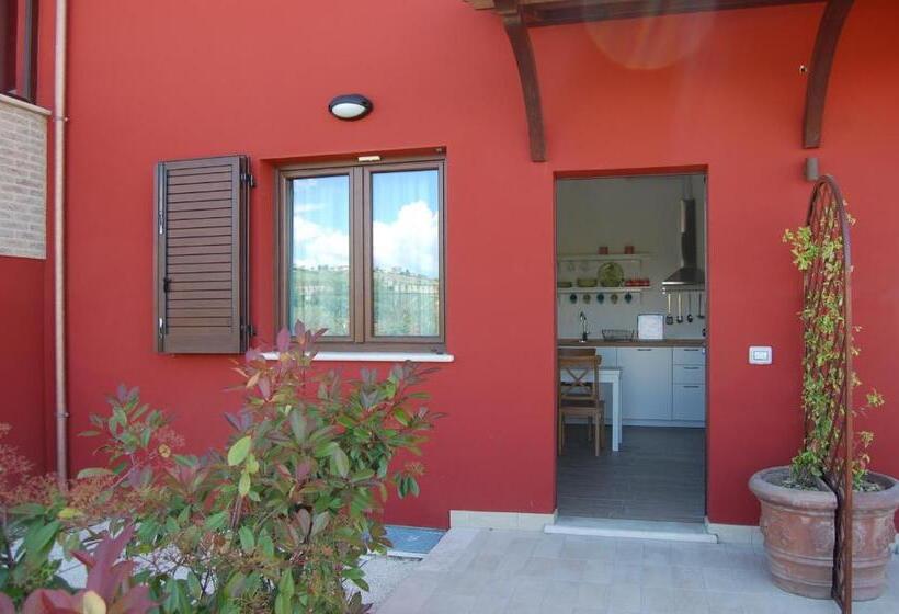 استودیوی استاندارد, Country House Ciliegia Rossa