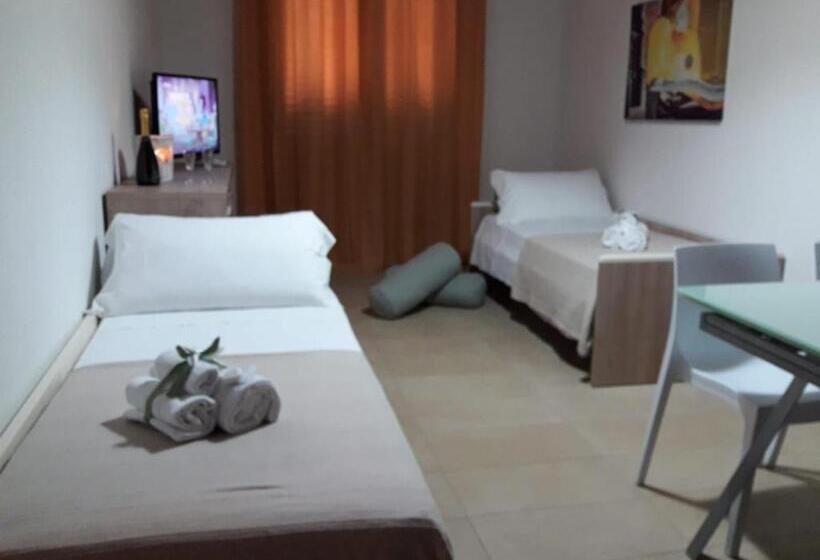 １ベッドルームハウス, Agliadò