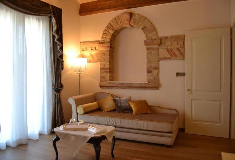 غرفة قياسية مزوَّدة بجاكوزي, Agriturismo De Luca