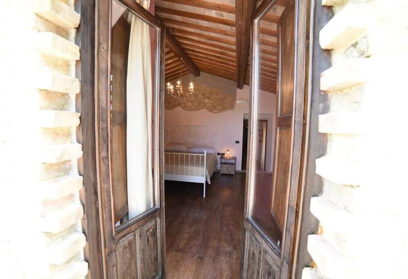 סוויטה דלוקס, Agriturismo  La Valle Degli Ulivi