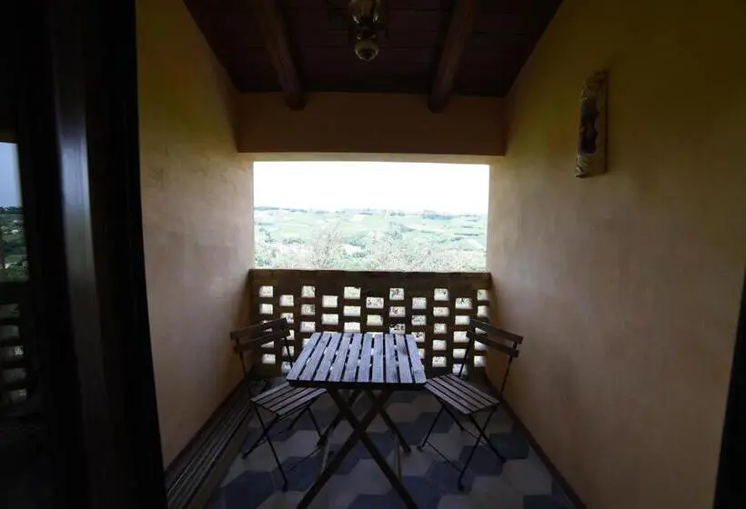 バルコニー付きデラックスルーム, Agriturismo  La Valle Degli Ulivi