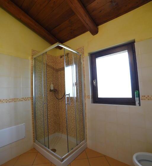 חדר דלוקס עם מרפסת, Agriturismo  La Valle Degli Ulivi