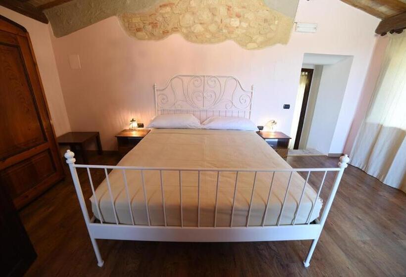 סוויטה דלוקס, Agriturismo  La Valle Degli Ulivi