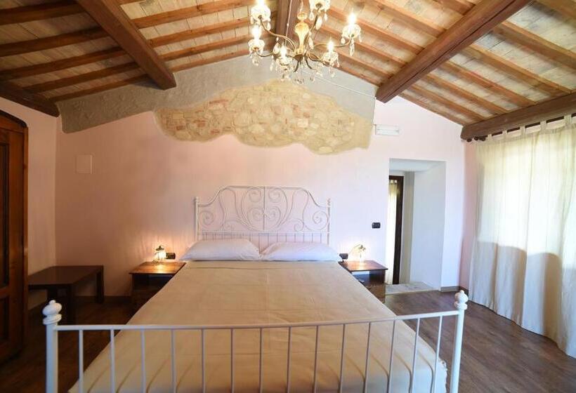 סוויטה דלוקס, Agriturismo  La Valle Degli Ulivi