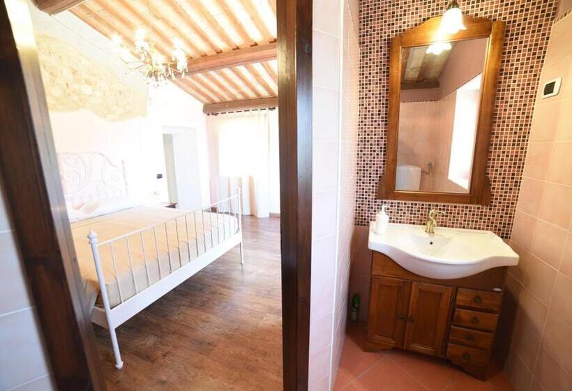 סוויטה דלוקס, Agriturismo  La Valle Degli Ulivi