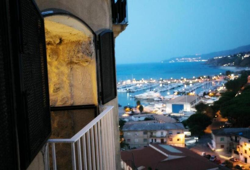 海の見える１ベッドルームアパートメント, Il Casanova