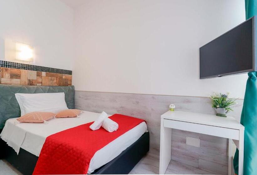 اتاق استاندارد یک نفره, Mirabilia Golden