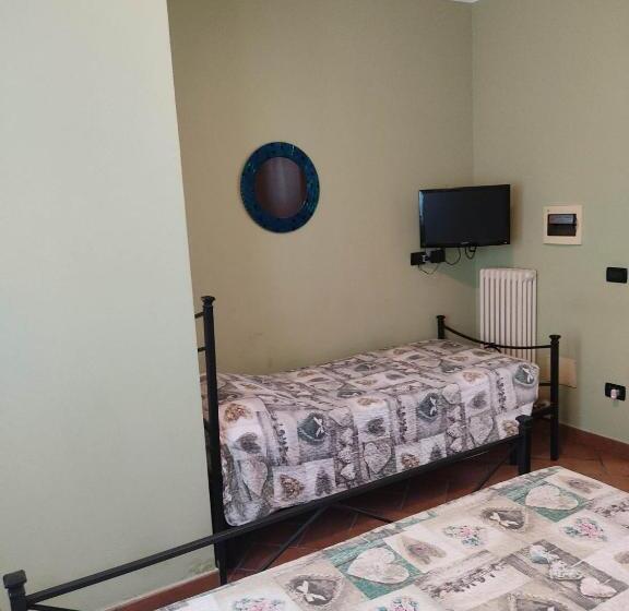 חדר סטנדרט לשלושה, Night & Day Affittacamere Di Laura Patuelli