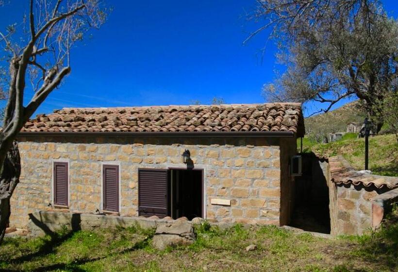 חדר סטנדרט לשלושה, Il Giglio