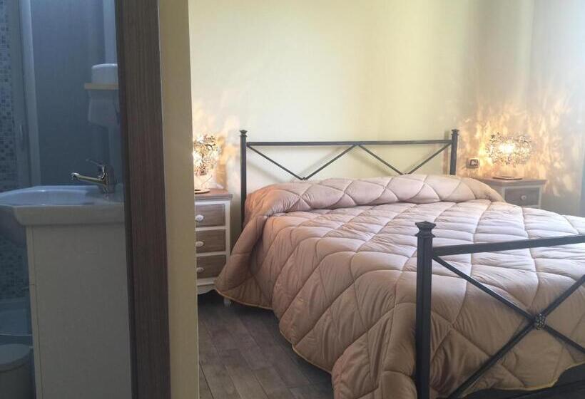 Номер Стандарт, Mama Lina