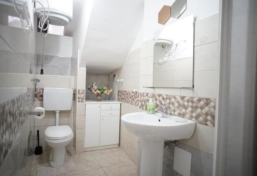 اتاق استاندارد, Alfa Quadro