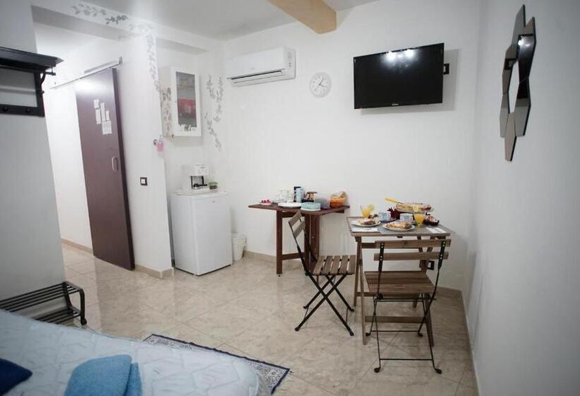 اتاق استاندارد, Alfa Quadro