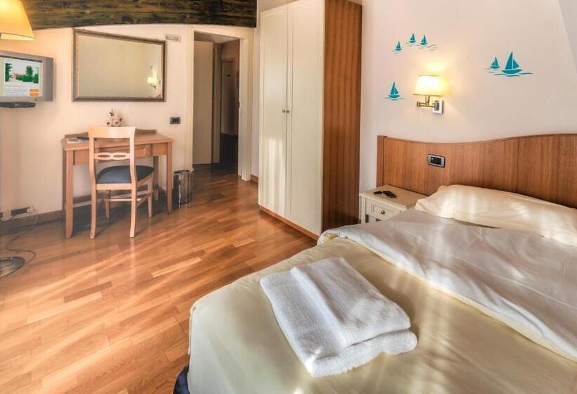 חדר סטנדרט לשלושה, Agriturismo B&b Il Girasole