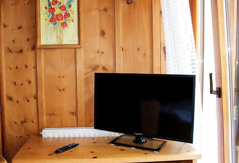 Номер Basic, Schenna Garni Eden Bed & Breakfast