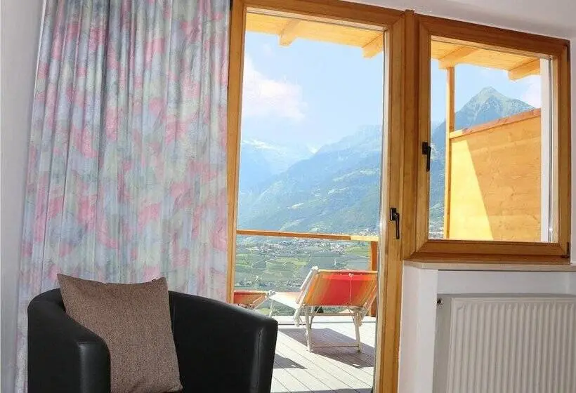 اتاق استاندارد با تراس, Schenna Garni Eden Bed & Breakfast
