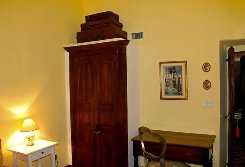 Standard-huone, Torre Cepollini