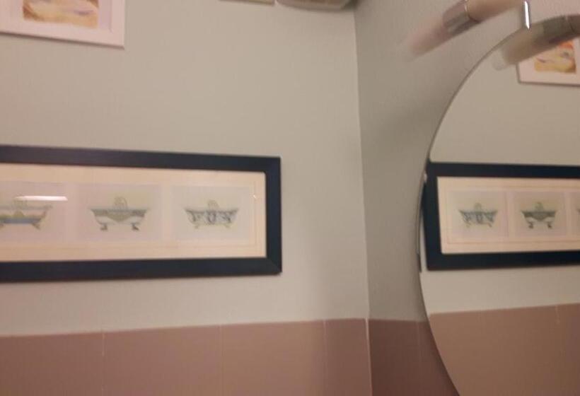 スタンダードルーム, Torre Cepollini