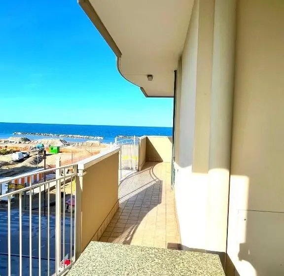 آپارتمان 1 خوابه با چشمانداز دریا, Residence Frontemare