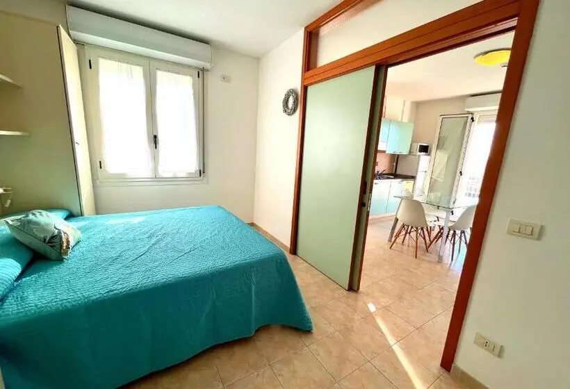 آپارتمان 2 خوابه با چشمانداز دریا, Residence Frontemare
