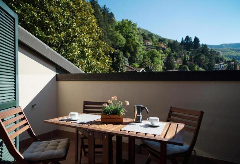 جناح جونيور مزوَّد بتراس, Domus Plinii 1792 Suites