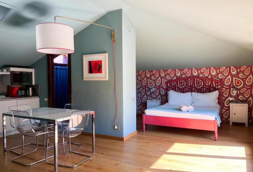 جناح جونيور مزوَّد بتراس, Domus Plinii 1792 Suites