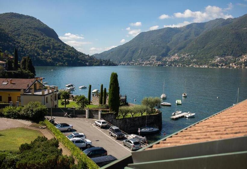 جناح جونيور مزوَّد بتراس, Domus Plinii 1792 Suites