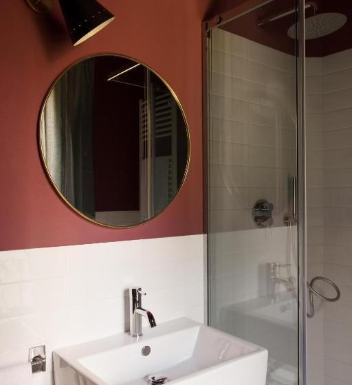 جناح جونيور مطل على الحديقة, Domus Plinii 1792 Suites