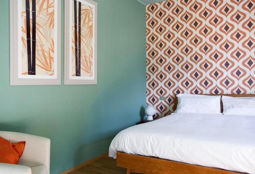 جناح جونيور ذات إطلالة, Domus Plinii 1792 Suites