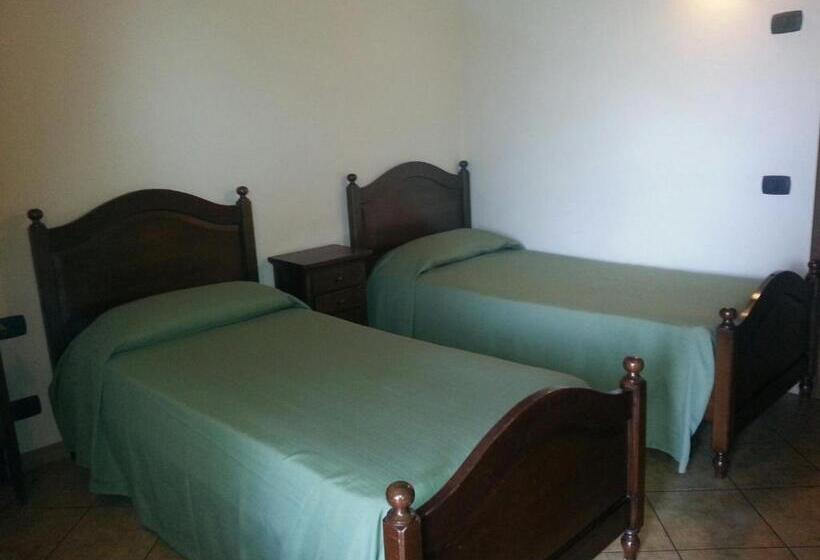 스탠다드 트리플 발코니 룸, Agriturismo Cascina Del Peso