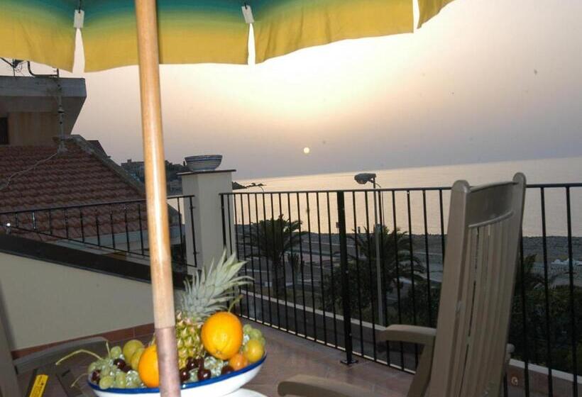 اتاق لوکس, Casa Vacanze Due Passi E Il Mare