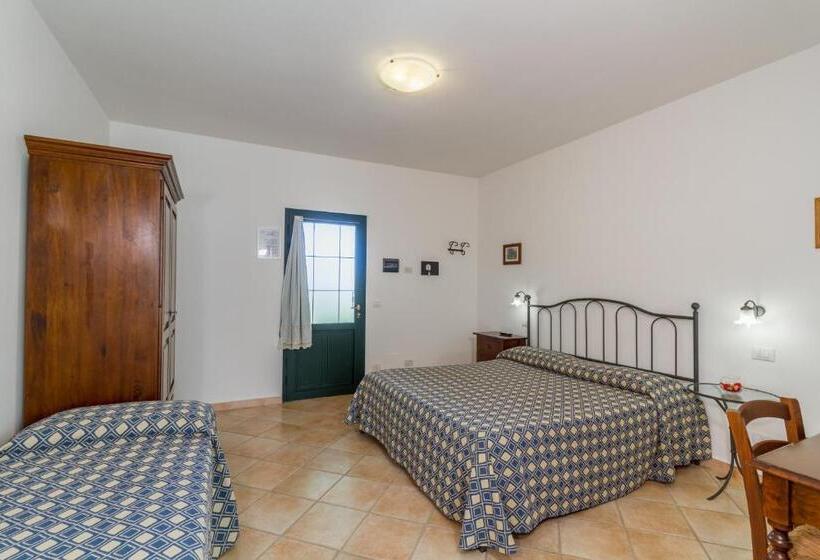 Номер Стандарт Трехместный, Agriturismo Valle Martina
