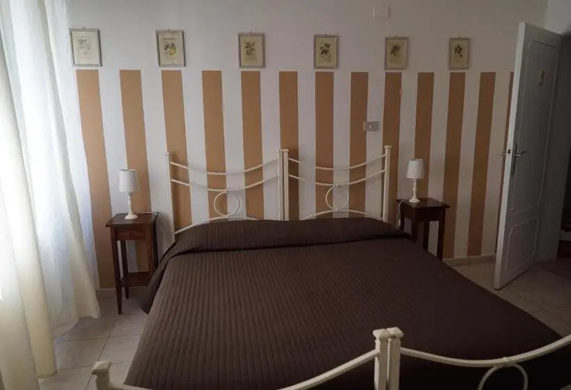スタンダードトリプルルーム, B&b Il Piccolo Paradiso