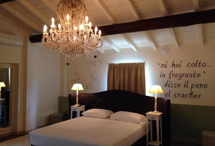 带露台的小型套房, La Boheme Chambres