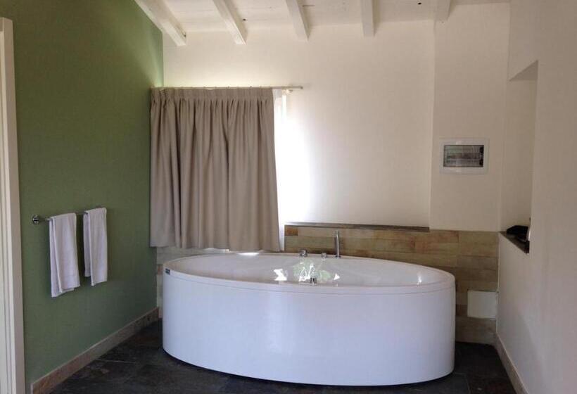 带露台的小型套房, La Boheme Chambres