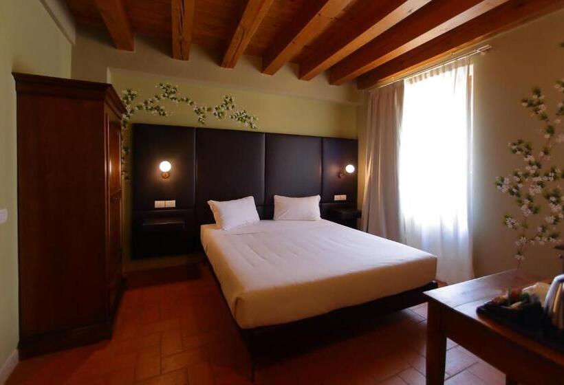 豪华房间, La Boheme Chambres