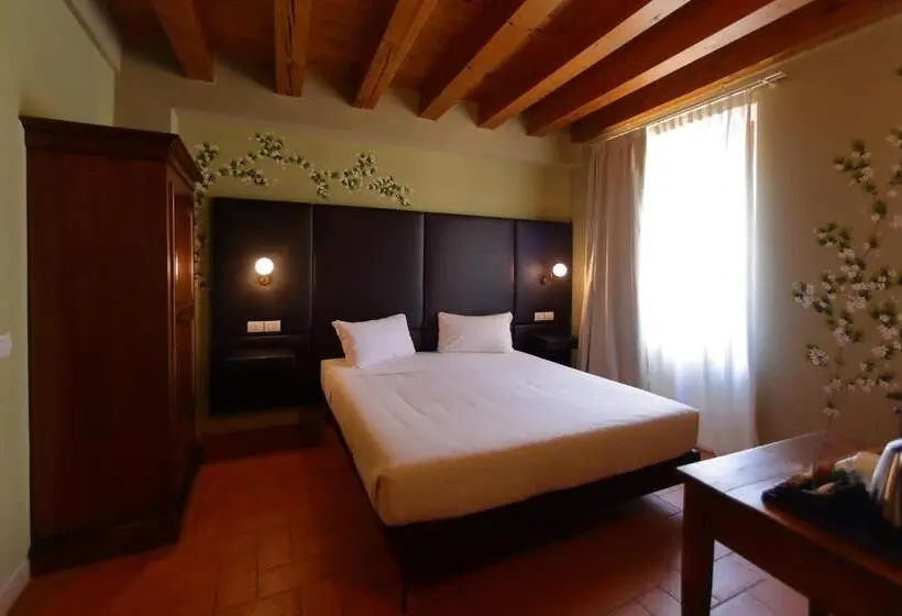 デラックスルーム, La Boheme Chambres