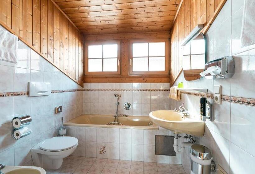 Апартаменты 3 Спальни, Residence Innerfarmerhof