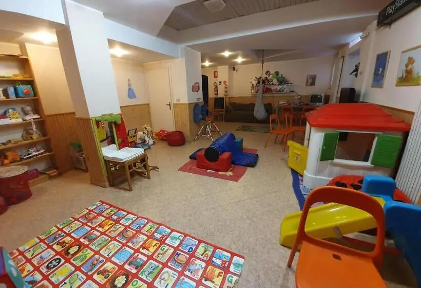 استودیوی استاندارد, Residence Olivotti