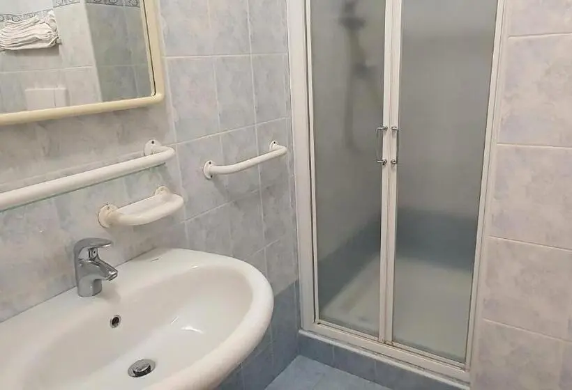 آپارتمان 2 خوابه, Residence Olivotti
